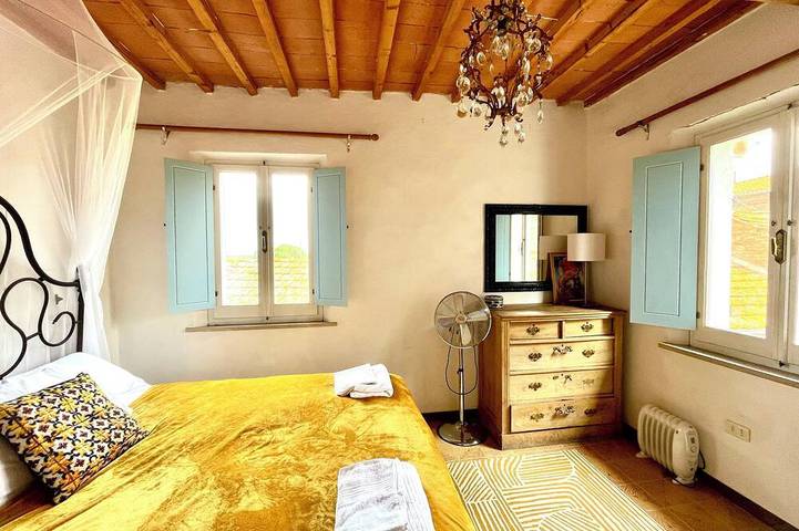 Bezaubernde 6-Bett-Villa an der Grenze zwischen Umbrien und der Toskana. Einen atemberaubenden Blick. Lokales Leben in Castiglione del Lago, Lago Trasimeno