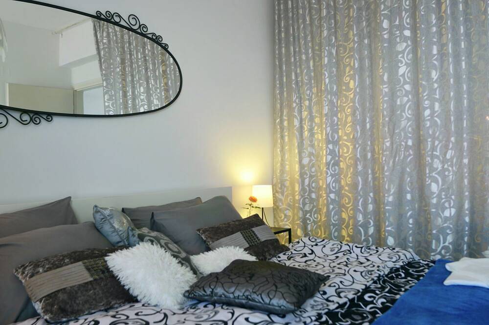 Entire apartment, Elpida Seafront Paradise apartment in Crete in Chania region