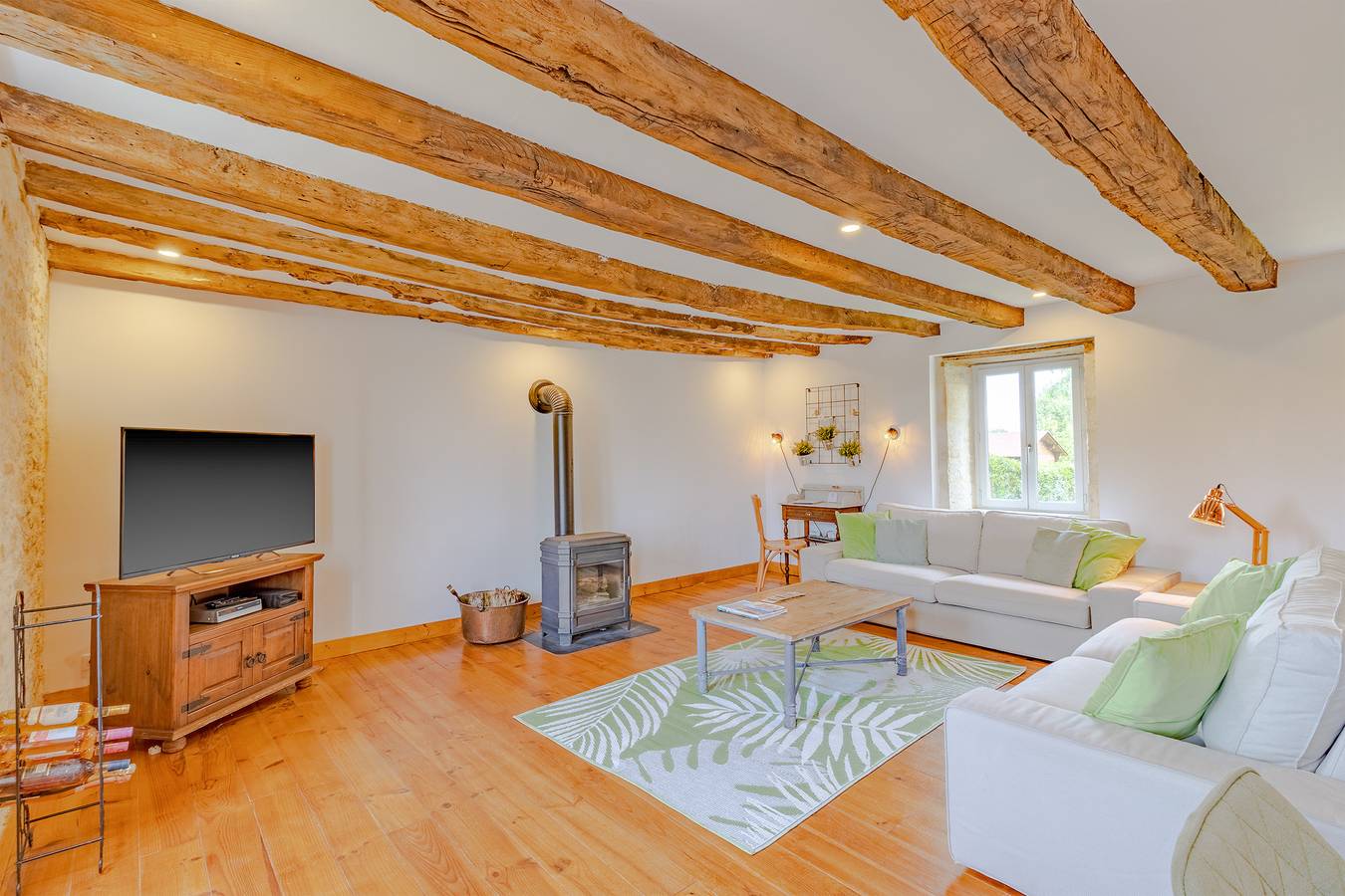 'Gîte La Mauratie' avec piscine partagée, terrasse privée et Wi-Fi in Paulin, Périgord Noir