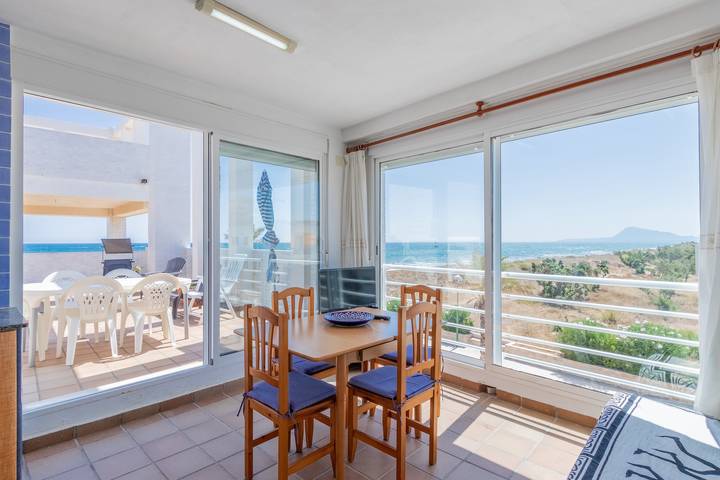 Gîte pour 4 personnes, avec vue sur le lac et balcon à Oliva - 3