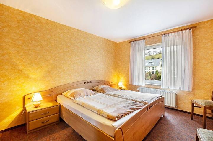 Ferienwohnung für 5 Personen, mit Garten und Sauna sowie Terrasse in Usseln - 2