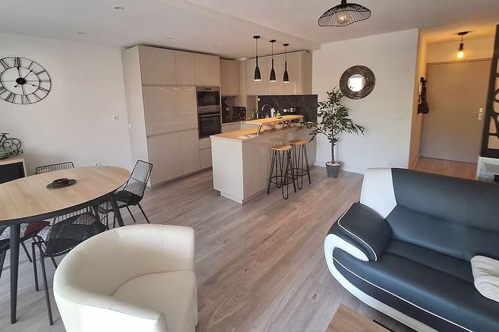 Apartamento entero, Trois Pièces , Terrasse, 15' à Pied de la mer in Saint-Cyr-sur-Mer, Costa mediterránea (Francia)