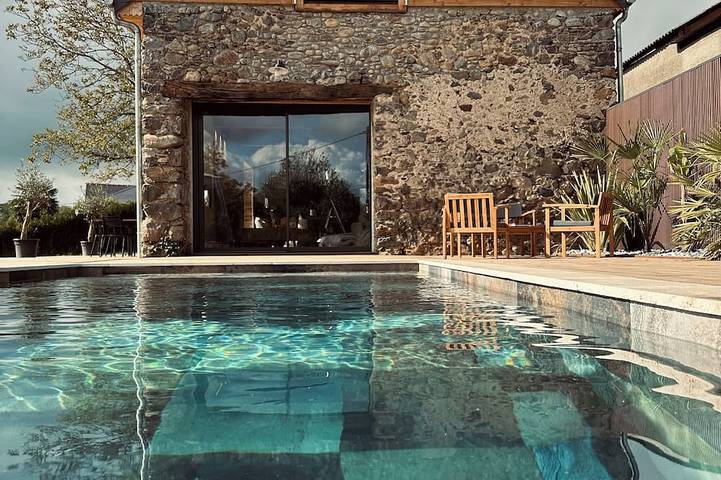 Location de vacances pour 6 personnes, avec Jacuzzi ainsi que Terrasse et Jardin à Loubajac