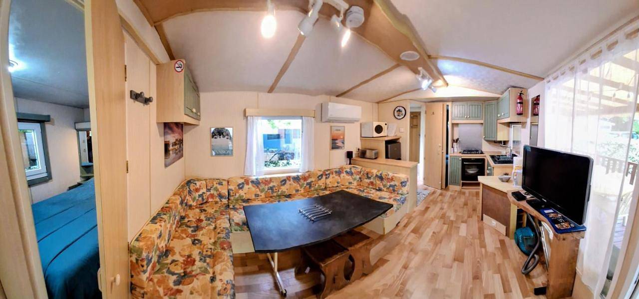Mobile Home in Semussac, Région de Saintes