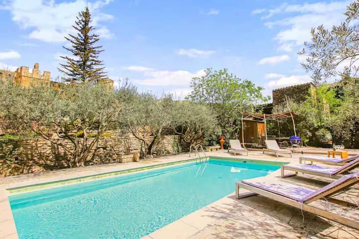 Ferienhaus für 12 Personen, mit Pool und Garten - 1