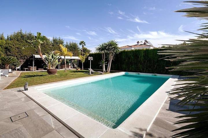 Casa rural para 15 personas, con Balcón y Terraza además de Jardín y Piscina en Salteras - 2