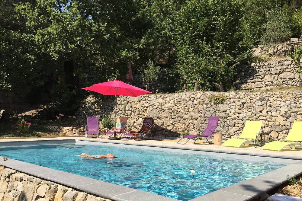 Gîte indépendant dans un ancien moulin à soie in Alissas, Privas (arrondissement)
