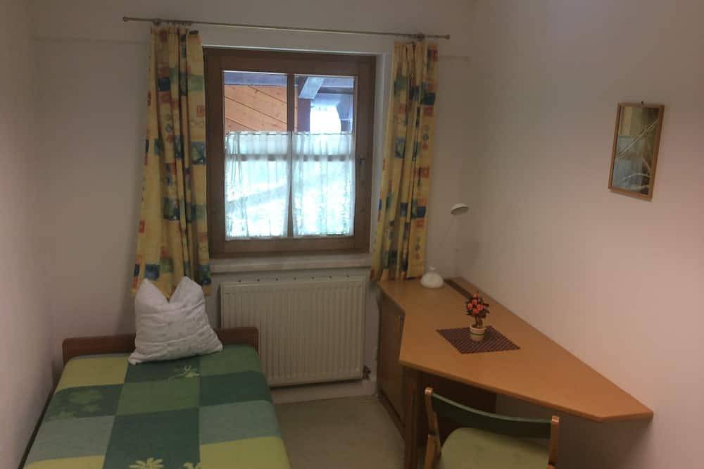 Ganze Wohnung, Helle und ruhige Nichtraucher – Ferienwohnung ( bis 6 P) St. Ulrich am Pillersee in Loferer und Leoganger Steinberge, Sankt Ulrich am Pillersee