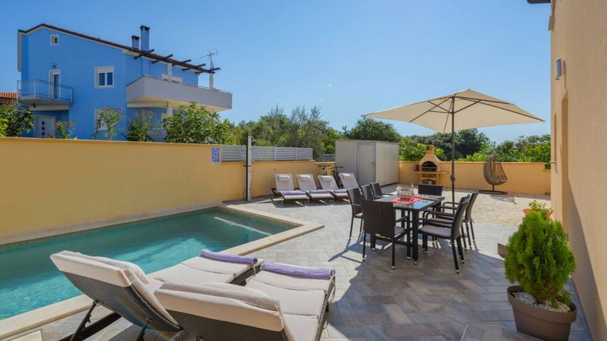 Villa pour 9 personnes, avec jardin et terrasse à Barbariga - 2