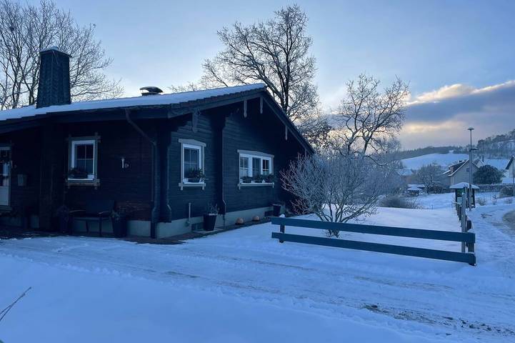 Blockhütte für 12 Personen, mit Garten und Balkon am Edersee - 2