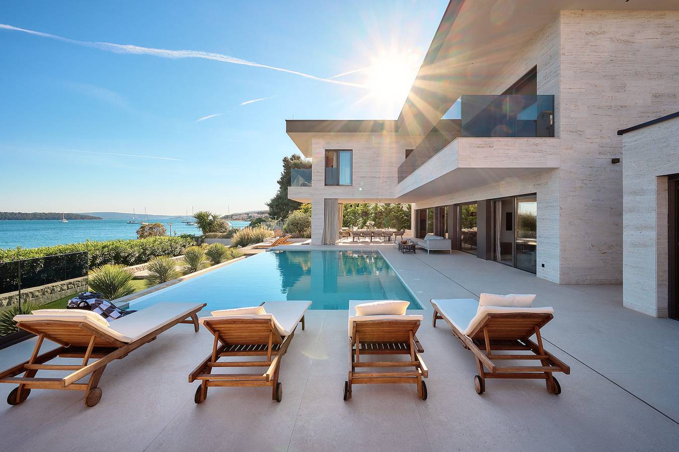 Luxury Beachfront Villa Malia Trogir with Pool in Trogir, Split-Dalmatien