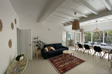 Gîte pour 5 personnes, avec terrasse et jardin dans Plage de Matha