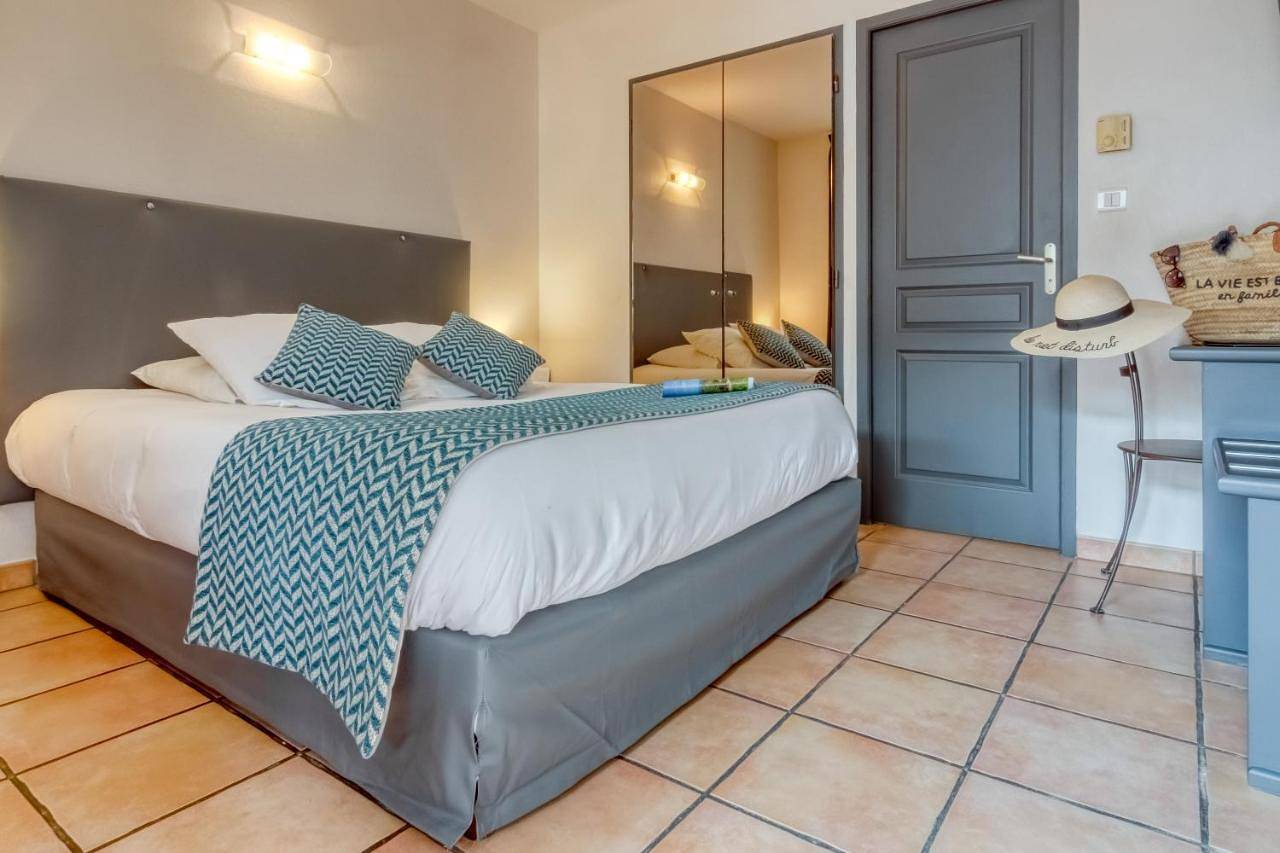 Logis Hôtel Les Ii Mas - Perpignan Sud in Cabestany, Côte méditerranéenne (France)