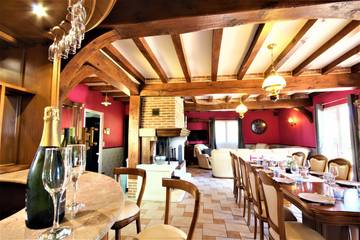 Cottage for 10 People in Claville-Motteville, Seine-Maritime, Photo 2