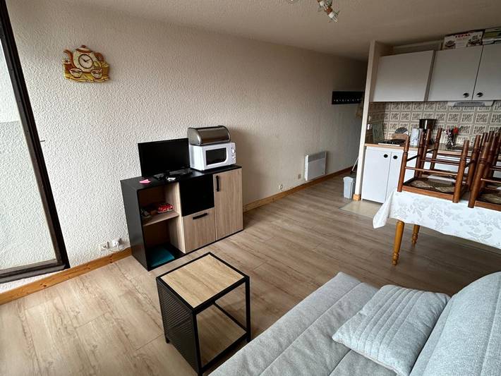 Gîte pour 4 personnes, avec balcon dans Office De Tourisme Super Besse - 3