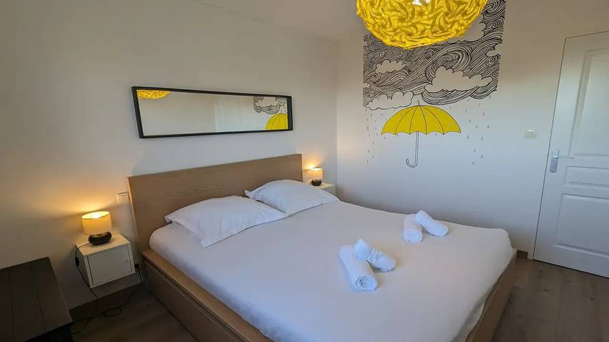 Location de vacances pour 9 personnes, avec terrasse et jardin à Ploudalmézeau - 2