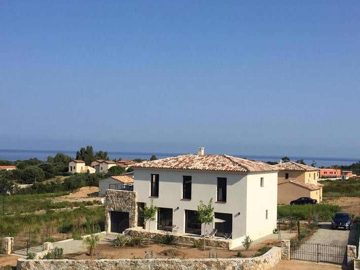 Location de vacances pour 14 personnes, avec vue et jardin à Palasca - 3