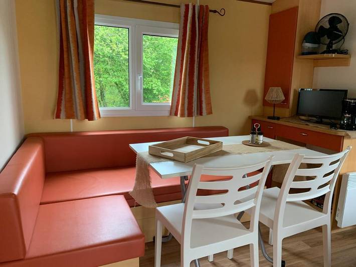 Location de vacances pour 6 personnes, avec terrasse ainsi que jardin et vue, adapté aux familles à Bressuire - 4