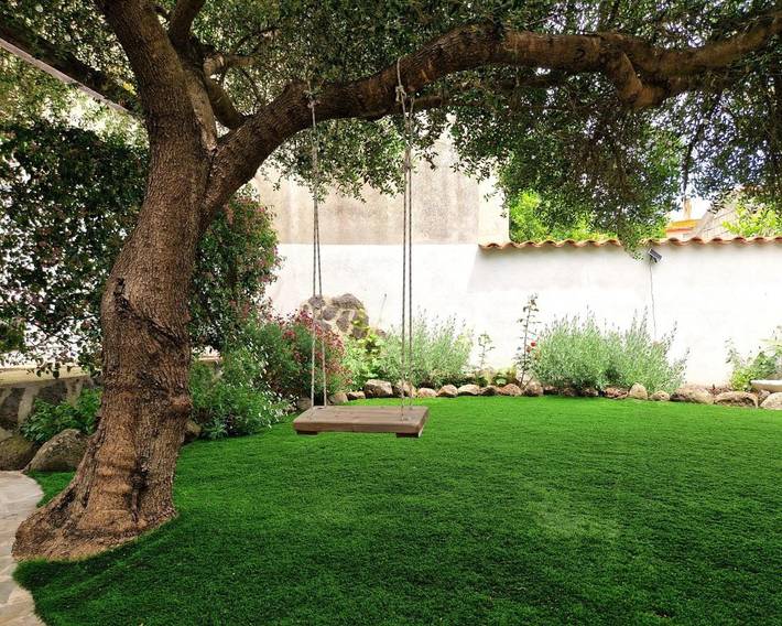 Location de vacances pour 4 personnes, avec jardin et jacuzzi à Ghilarza