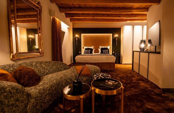 Location de vacances pour 2 personnes, avec piscine ainsi que jardin et vue dans Porte-de-Savoie - 2