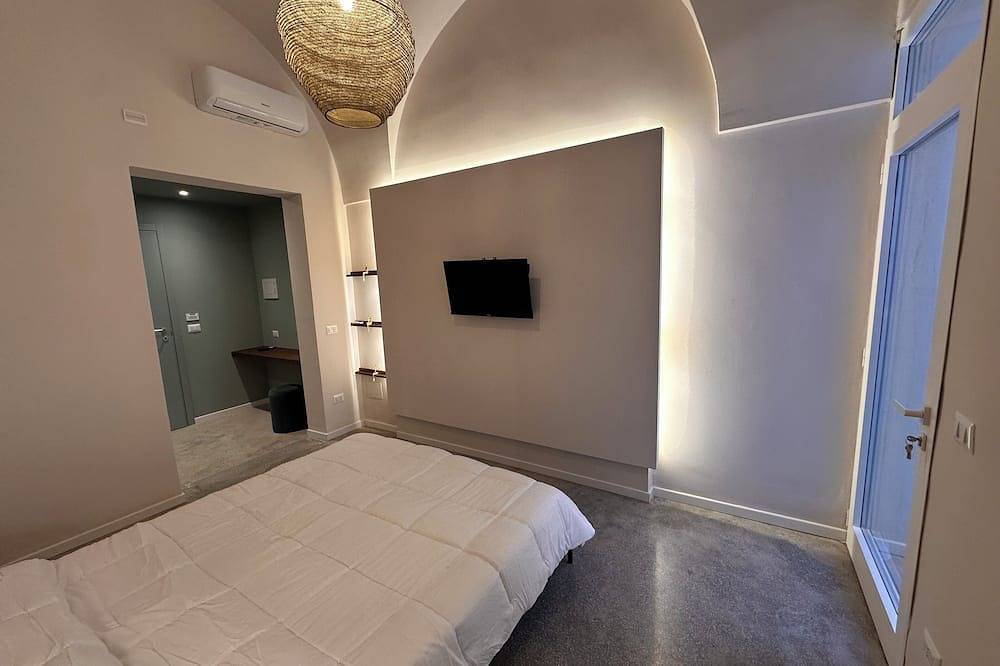 Room with patio in Lecce, Lecce (província)