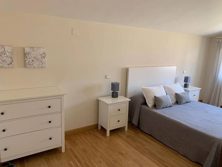 Location de vacances pour 13 personnes, avec vue ainsi que jardin et piscine à El Barraco - 3