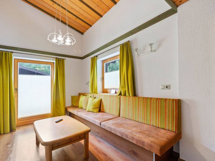 Hütte für 8 Personen, mit Garten und Balkon, kinderfreundlich in Saalbach - 2