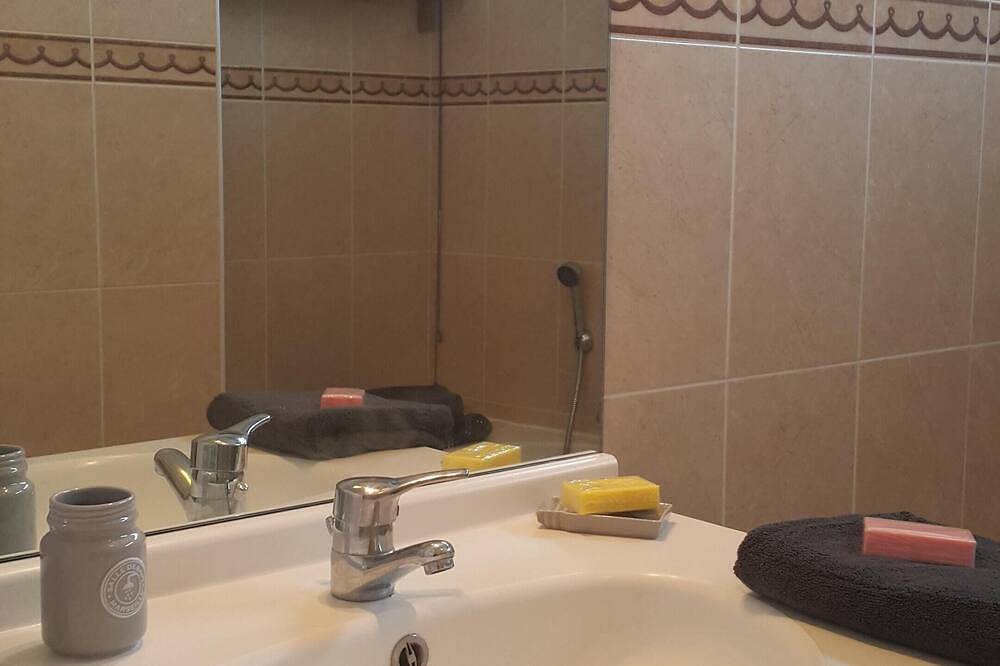 Entire apartment, Lovely Apartment in Nice - Book now for great Prices! in Nice (France), Mediterranean Coast (France)