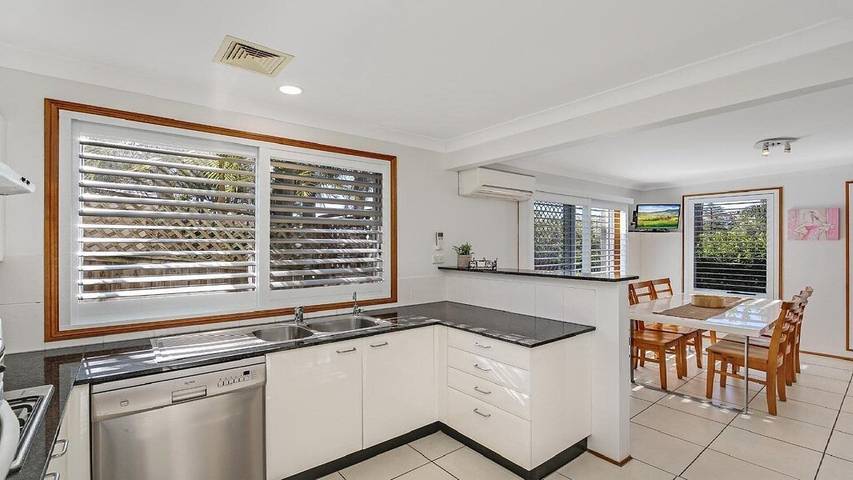 Holiday home for 10 people in Terrigal