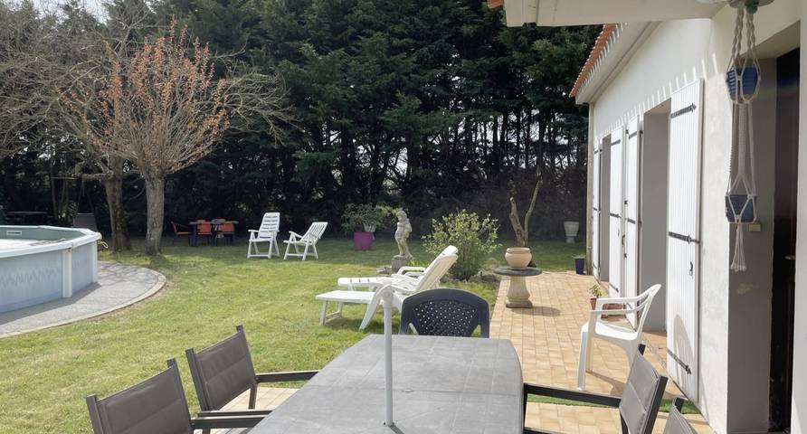 Gîte pour 7 personnes, avec piscine ainsi que terrasse et jardin, animaux acceptés à Olonne-sur-Mer - 3