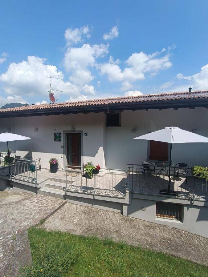 Location de vacances pour 2 personnes, avec vue et terrasse à San Pellegrino Terme - 3