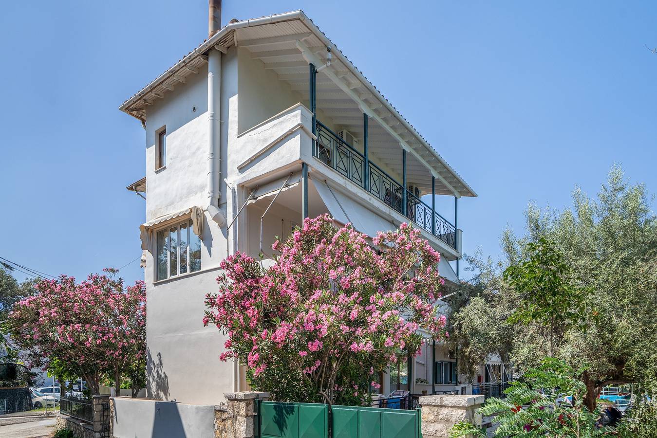 Ganze Wohnung, Ferienwohnung 'Theoros 2' mit Meerblick, Wi-Fi und Klimaanlage in Nikiana, Alexandros