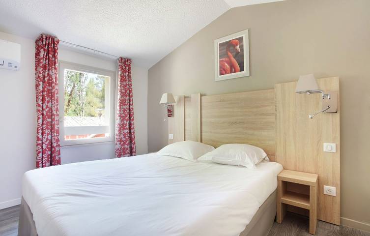 Gîte pour 5 personnes, avec sauna et piscine à Arles - 2