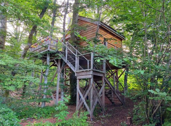Gîte pour 4 personnes, avec Balcon et Terrasse ainsi que Jardin et Vue à Raon-aux-Bois
