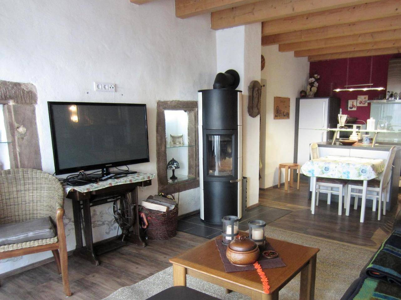 Ganze Wohnung, Wohnung auf einem alten Bauernhof in Neuheilenbach, Eifelkreis Bitburg-Prüm