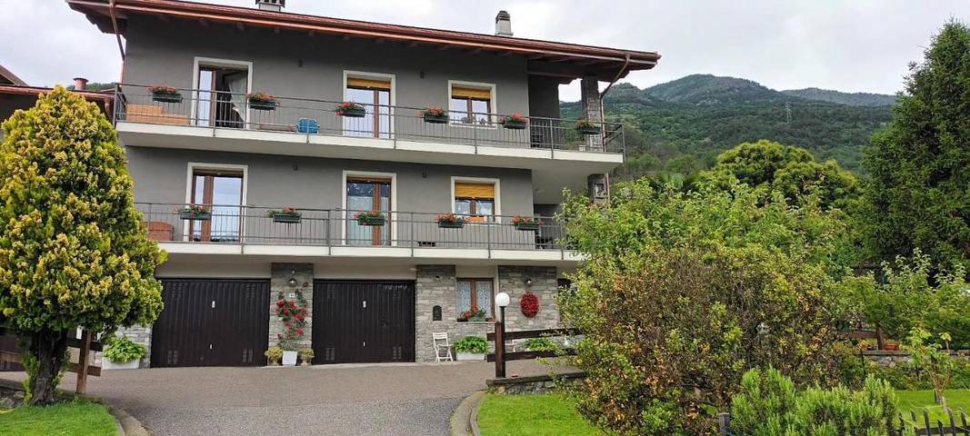 Appartement de vacances pour 3 personnes, avec vue ainsi que jardin et balcon