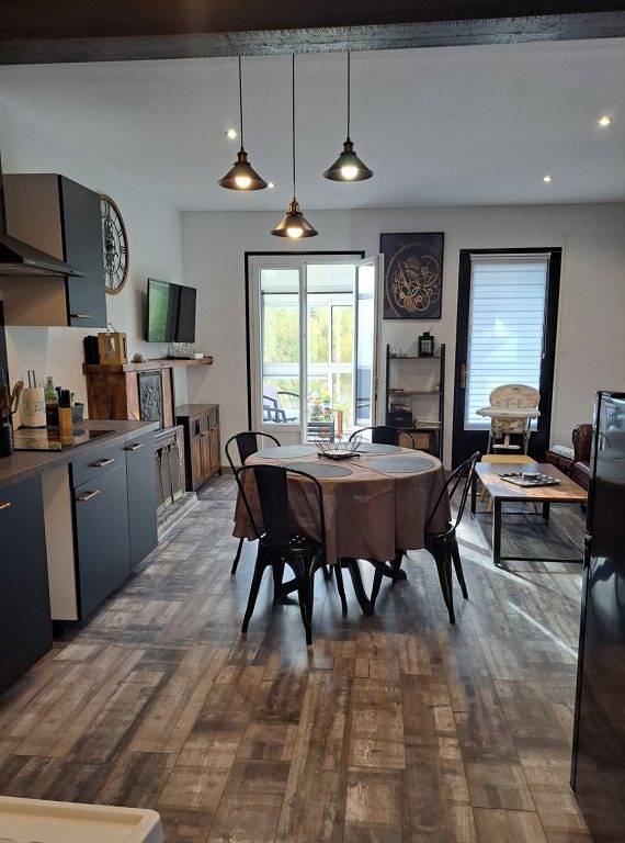 Gîte pour 4 personnes, avec terrasse et jardin - 1