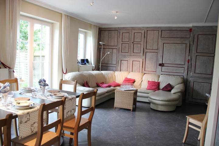 Location de vacances pour 14 personnes, avec jardin ainsi que vue et sauna, animaux acceptés à Theux - 2