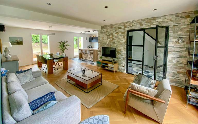 Location de vacances pour 7 personnes, avec Terrasse et Jardin dans Courteuil