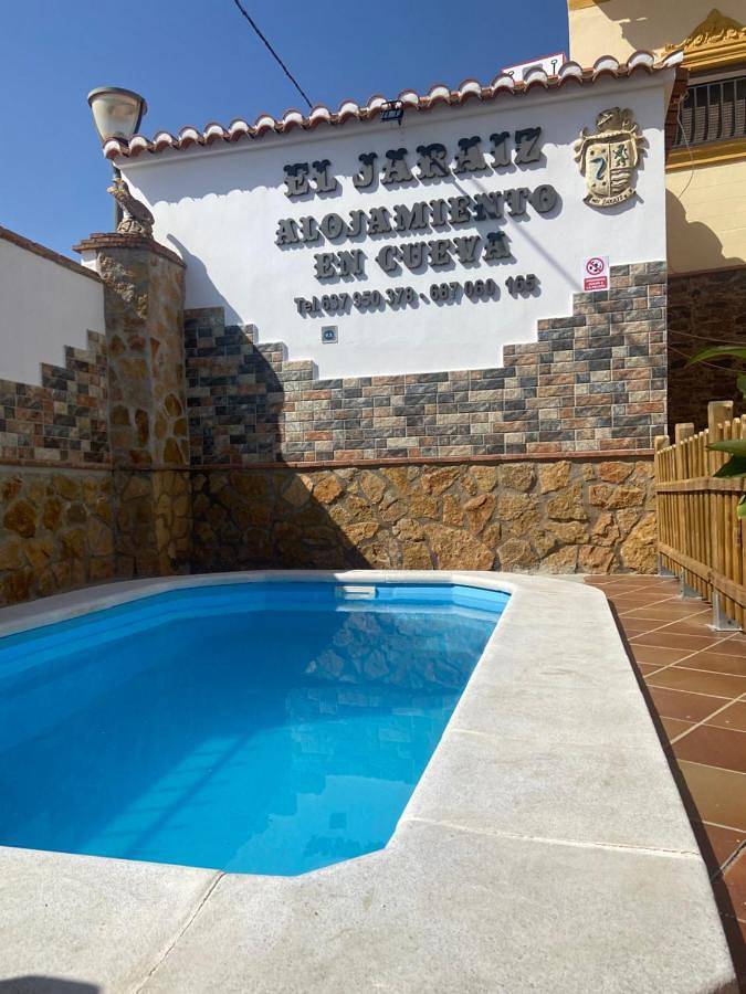 Maison de campagne pour 10 personnes, avec Terrasse et Jardin ainsi que Piscine et Vue à Guadix