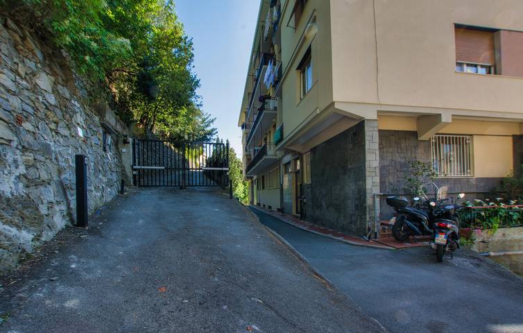 Appartamento intero, Appartamento sul mare con terrazza e campo da bocce, a pochi passi dai ristoranti e dalla costa in Genova (Città), Genoa