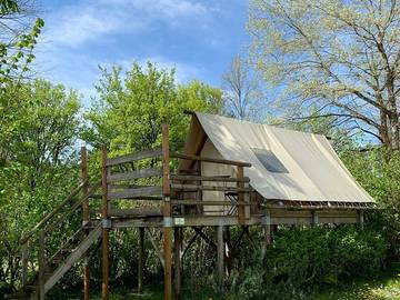 Camping pour 2 Personnes dans Arc-et-Senans, Doubs, Photo 1