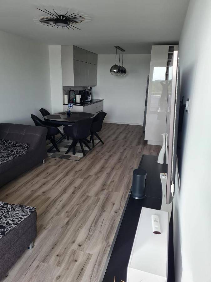 Ferienwohnung für 4 Personen, mit Balkon und Seeblick sowie Ausblick in Braunschweig