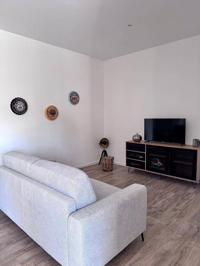 Location de vacances pour 6 personnes, avec piscine et jardin à Mondragon - 3