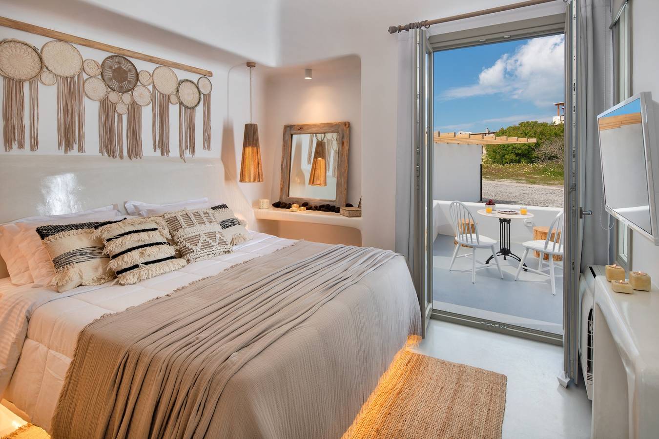 Villa - Sleeps 3 - Private pool-Parking in Megalochori, Santorini