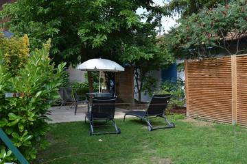 Gîte pour 2 personnes, avec jardin et terrasse à Annecy-le-Vieux