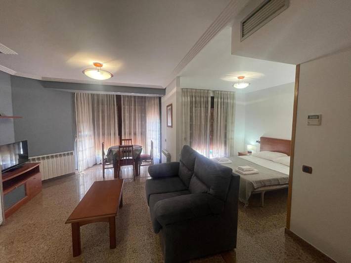 Appart’hôtel pour 2 personnes, avec Balcon ainsi que Terrasse et Vue dans El Humo de Muro