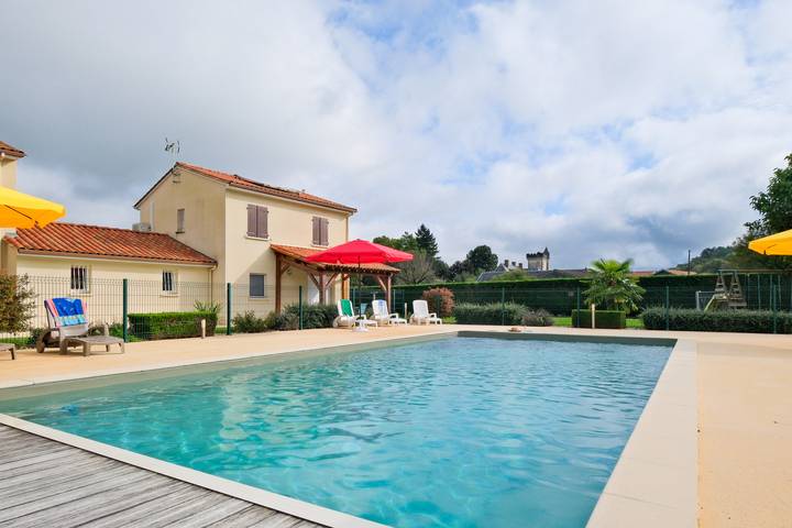 Maison de vacances pour 6 personnes, avec jardin dans Périgord Blanc