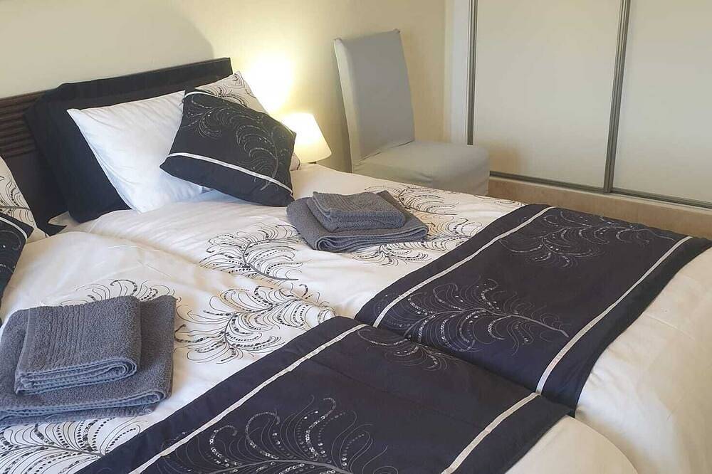 Entire apartment, Luxury apartment with fantastic views. 5 minutes from supermarket & restaurants in Almerimar, El Ejido