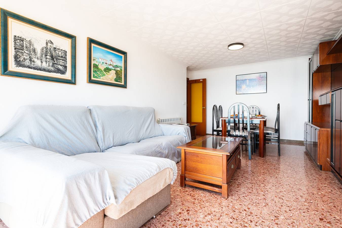 Apartamento entero, Apartamento 'Blau Mar' con vistas al mar, Wi-Fi y aire acondicionado in Vinaroz, Costa del Azahar